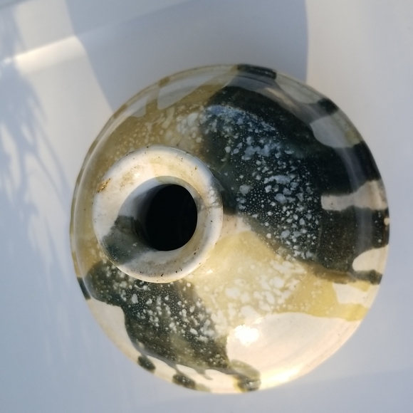 1970s Studio Pottery Vessel Vase signed Patti Dunes '74 neutral drip - Picture 4 of 10